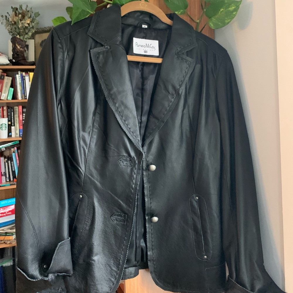 Lightly used women’s leather jacket